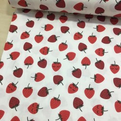 Çilek Desen Müslin Kumaş